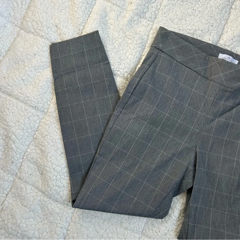 RW&CO. Camber & Grace Gray Plaid Dress Pants - Picture 2 of 12